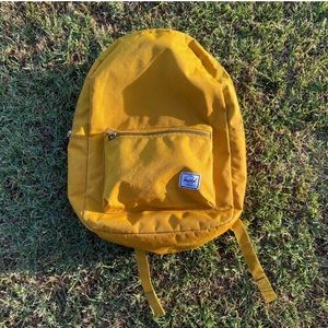 yellow Herschel backpack 💛